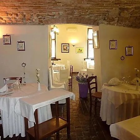 Hotel La Rocca 3*