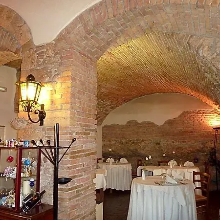 La Rocca Hotel 3*