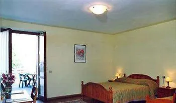 La Rocca 3* نارني